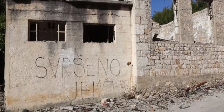 Το «Νησί του Διαβόλου»: Tο «Αλκατράζ» της Κροατίας όπου οι κρατούμενοι αναγκάζονταν να χτυπούν ο ένας τον άλλον