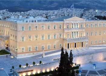  ΤΟ ΕΜΒΛΗΜΑΤΙΚΟ ΚΤΗΡΙΟ ΜΠΟΔΟΣΑΚΗ ΝΟΙΚΙΑΣΕ Η ΒΟΥΛΗ