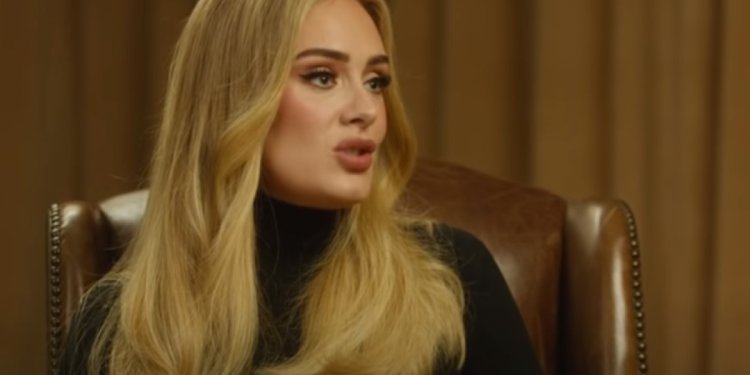 Η Αντέλ φέρεται να επιβεβαίωσε η φήμη του γάμου της με τον Ριτς Πολ: «Εγώ παντρεύτηκα»