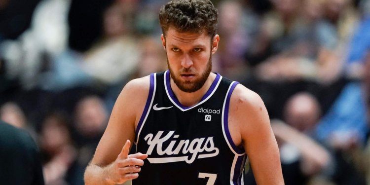 Γουόριορς – Κινγκς 124-123: Ανατροπή πρόκρισης με clutch Μονκ και καθοριστικό Βεζένκοβ (vids)