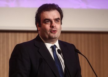 Εργάζεται στα σιωπηλά ο Πιερρακακης