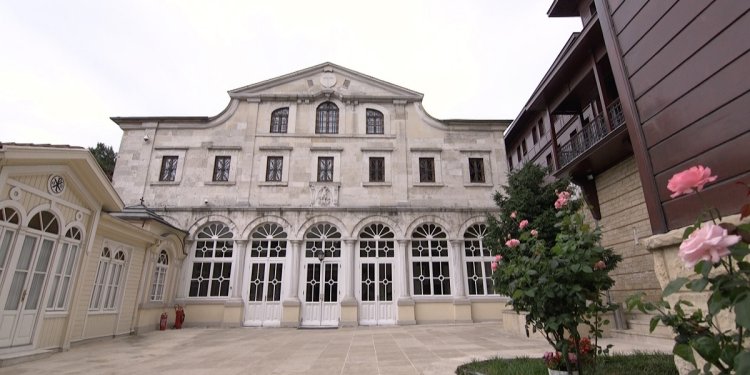 Στην Κωνσταντινούπολη ο Γ. Κώτσηρας για την Θρονική Εορτή του Οικουμενικού Πατριαρχείου – Απευθείας μετάδοση από την ERT World και το ertnews.gr