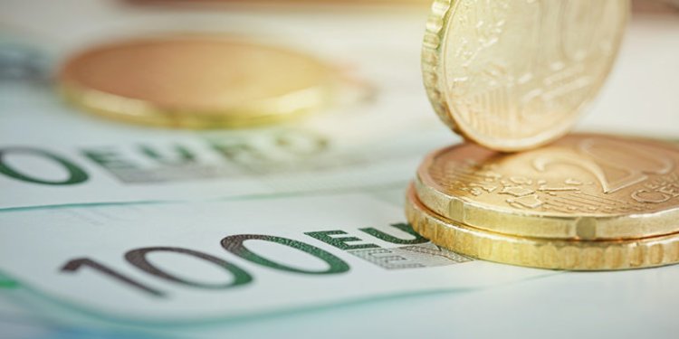 Το «πράσινο φως» για μειώσεις των επιτοκίων αναμένουν οι δανειολήπτες για το 2024 Το «πράσινο φως» για μειώσεις των επιτοκίων αναμένουν οι δανειολήπτες για το 2024