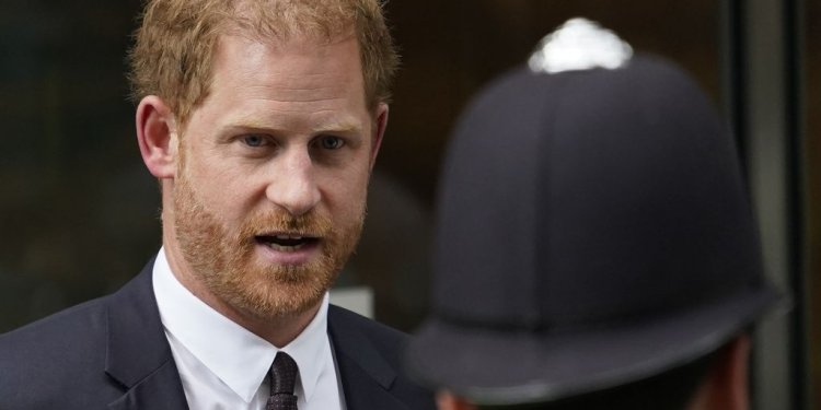 Πρίγκιπας Χάρι: Εκτιμά πως δεν είναι ασφαλής στη Βρετανία χωρίς προστασία