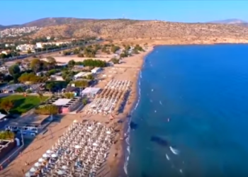 ΣΕ ΝΕΑ ΕΠΟΧΗ Η ΠΑΡΑΛΙΑ ΒΑΡΚΙΖΑΣ