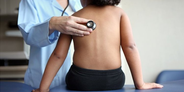 Εξαπλώνεται και στην Ευρώπη η μυστηριώδης πνευμονία