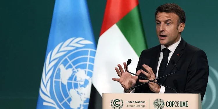 Μακρόν σε Νετανιάχου: «Αν θέλετε να καταστρέψετε ολοκληρωτικά τη Χαμάς ο Πόλεμος θα κρατήσει 10 χρόνια» Μακρόν σε Νετανιάχου: «Αν θέλετε να καταστρέψετε ολοκληρωτικά τη Χαμάς ο Πόλεμος θα κρατήσει 10 χρόνια»