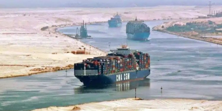 Ερυθρά θάλασσα: Πολεμικό το κλίμα από τους Χούθι με νέες επιθέσεις στην Υεμένη – Αμερικανικό αντιτορπιλικό κατέρριψε drones Ερυθρά θάλασσα: Πολεμικό το κλίμα από τους Χούθι με νέες επιθέσεις στην Υεμένη – Αμερικανικό αντιτορπιλικό κατέρριψε drones