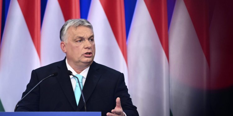 Ουγγαρία: Παραμένει το βέτο για βοήθεια προς την Ουκρανία – «Πρέπει να είναι εκτός του προϋπολογισμού της ΕΕ»