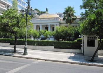 Ο ΔΥΣΚΟΛΟΣ ΟΔΙΚΟΣ ΧΑΡΤΗΣ ΤΗΣ ΚΥΒΕΡΝΗΣΗΣ