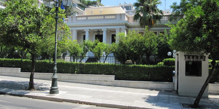 Ο ΔΥΣΚΟΛΟΣ ΟΔΙΚΟΣ ΧΑΡΤΗΣ ΤΗΣ ΚΥΒΕΡΝΗΣΗΣ