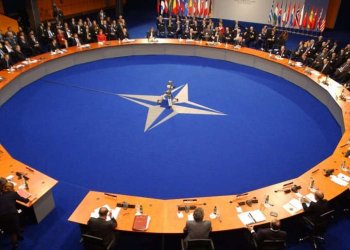 Ο Τραμπ επιτίθεται κατά των συμμάχων του ΝΑΤΟ για τις αμυντικές δαπάνες