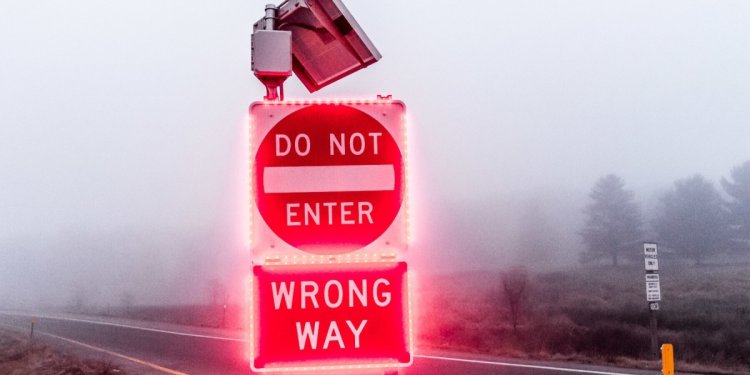 Είσοδος στο αντίθετο ρεύμα στον αυτοκινητόδρομο: Πώς μπορεί να αποφευχθεί (vid)