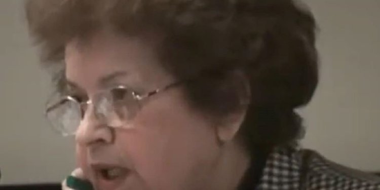 Έφυγε από τη ζωή η δημοσιογράφος Φανή Πετραλιά