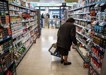 Η Ακρίβεια “στριμώχνει” την κυβέρνηση
