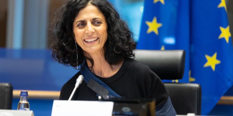 Qatargate: Η Βελγική δικαιοσύνη καλεί για πρώτη φορά σε ανάκριση τη Βελγίδα ευρωβουλευτή Μαρί Αρενά Qatargate: Η Βελγική δικαιοσύνη καλεί για πρώτη φορά σε ανάκριση τη Βελγίδα ευρωβουλευτή Μαρί Αρενά