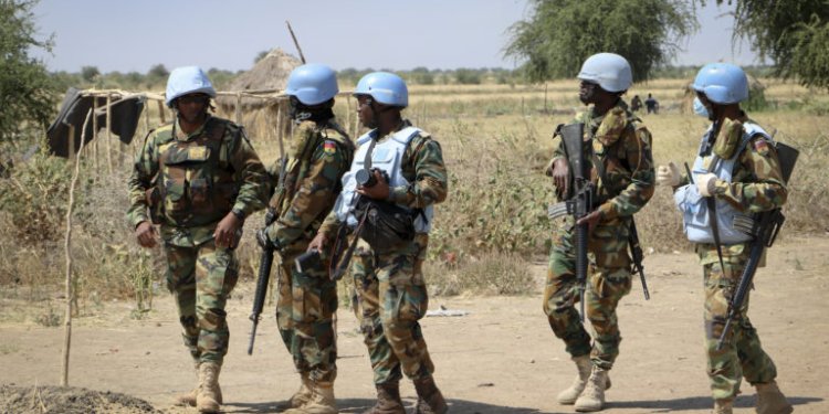 Νότιο Σουδάν: Τουλάχιστον 18 νεκροί, ανάμεσά τους 8 στρατιωτικοί, σε επιθέσεις ενόπλων Νότιο Σουδάν: Τουλάχιστον 18 νεκροί, ανάμεσά τους 8 στρατιωτικοί, σε επιθέσεις ενόπλων