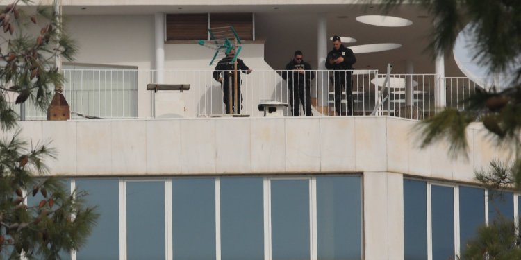 «Πάω να καθαρίσω τα αφεντικά, δεν θα πειράξω εργαζόμενους» «Πάω να καθαρίσω τα αφεντικά, δεν θα πειράξω εργαζόμενους»