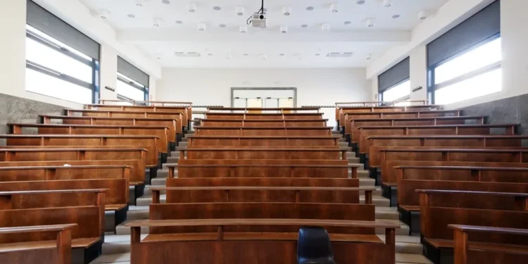 Δήλωση οκτώ Καθηγητών Συνταγματικού Δικαίου για τα μη κρατικά Πανεπιστήμια