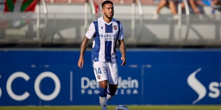 Ολυμπιακός, μεταγραφές: Στην Αθήνα ο Βέζο για να ενσωματωθεί με την ομάδα (vid)