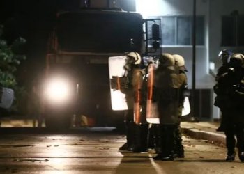 Σοβαρά επεισόδια τα ξημερώματα στη Γεωπονική Αθηνών αλλά και έξω από το ΑΠΘ στη Θεσσαλονίκη