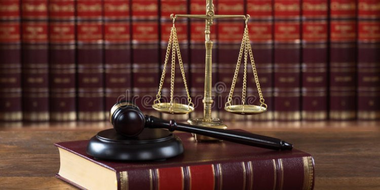 Δικαίωση συνδικαλίστριας – Ένα πιάτο που τρώγεται κρύο – Το σημαντικότερο είναι ότι η κρίση αυτή του Δικαστηρίου μπορεί να λειτουργήσει ως δικαστικό προηγούμενο σε όμοιες υποθέσεις Δικαίωση συνδικαλίστριας – Ένα πιάτο που τρώγεται κρύο – Το σημαντικότερο είναι ότι η κρίση αυτή του Δικαστηρίου μπορεί να λειτουργήσει ως δικαστικό προηγούμενο σε όμοιες υποθέσεις