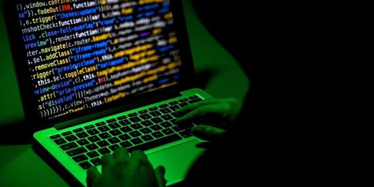 “Βράζουν” και πάλι οι υποκλοπές – Σφίγγει ο κλοιός – Κεραυνοί από ΗΠΑ και Ε.Ε.