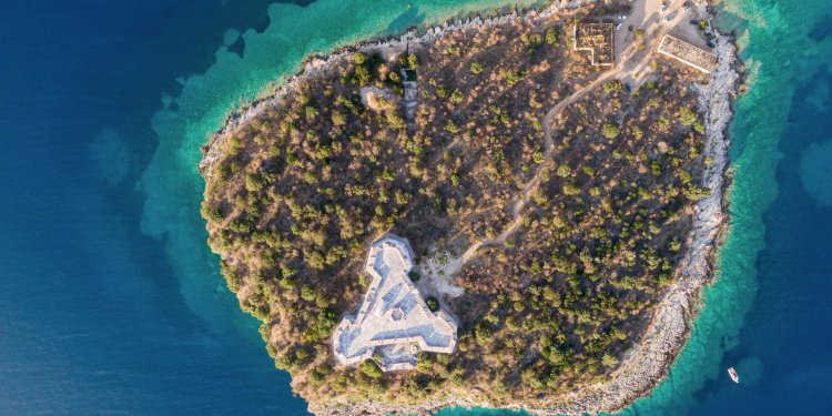 Ο  Ράμα   , ο γαμπρός του Τραμπ και οι  επενδύσεις  δισ. στην Αλβανία