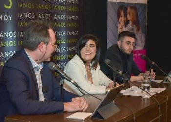 Αστερόδεια! Ένας μη κερδοσκοπικός οργανισμός για τη στήριξη της γυναίκας και της μητρότητας