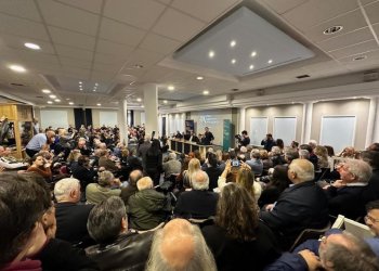 Τα “σήματα κινδύνου ” που εξέπεμψε ο Γιάννης Σγουρός στην ομιλία του στην πίτα της παράταξης του