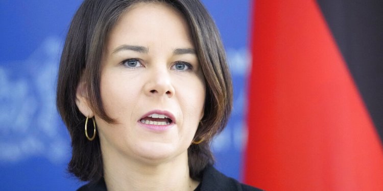 Αναλένα Μπέρμποκ: Οι καρδιές των υποστηρικτών της Ουκρανίας «χτυπούν σαν μια»
