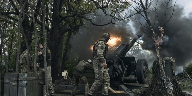 ΗΠΑ: Νέο πακέτο στρατιωτικής βοήθειας στην Ουκρανία – Θα περιλαμβάνει δυνατότητες αντιαεροπορικής άμυνας και πυρομαχικά