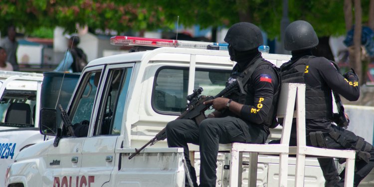 Απόδραση κρατουμένων στην Αϊτή – Τέσσερις σκοτώθηκαν από επέμβαση της αστυνομίας