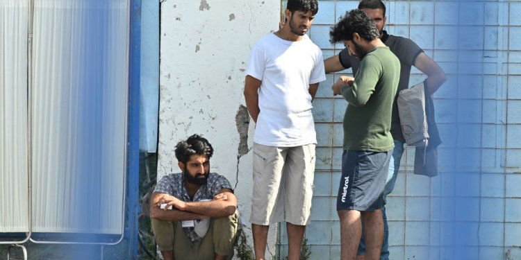 Ναυάγιο στην Πύλο: Ελεύθεροι οι 9 Αιγύπτιοι – Αναρμόδιο το δικαστήριο