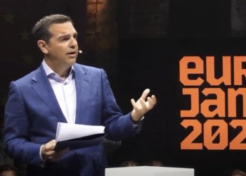 Ομιλία Τσιπρα από το Βερολίνο με πολλαπλά μηνύματα – Μιλάει για την μεταπολιτική του “viral”