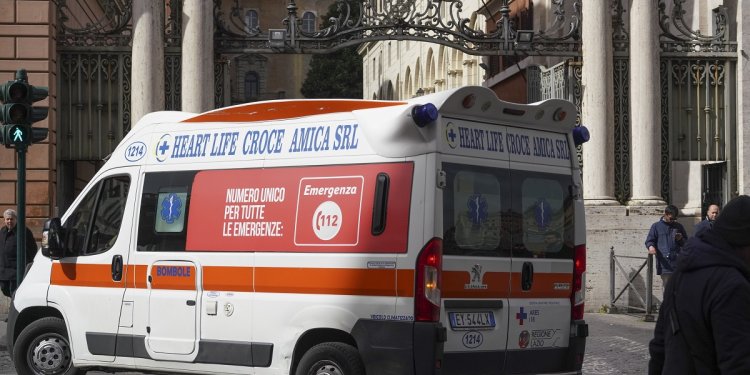 Ιταλία: Ένας νεκρός από τη σύγκρουση φορτηγού που μετέφερε χημικά με αυτοκίνητο