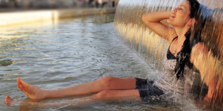 Καιρός: «Καμίνι» η χώρα μέχρι την Δευτέρα με 40άρια – Αλλάζει το σκηνικό από Τρίτη Καιρός: «Καμίνι» η χώρα μέχρι την Δευτέρα με 40άρια – Αλλάζει το σκηνικό από Τρίτη