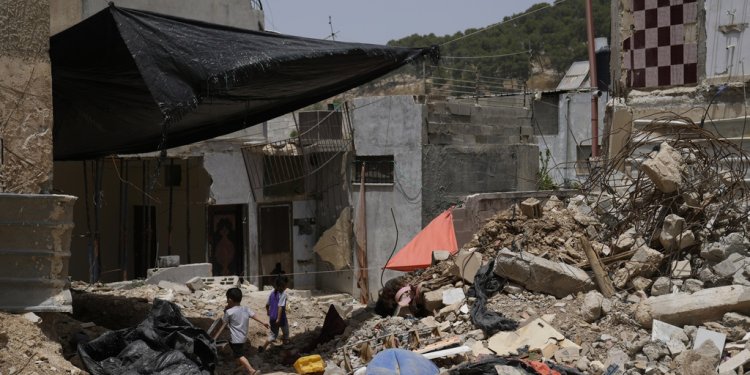 Δυτική Όχθη: Τρεις νεκροί και 13 τραυματίες σε επιχειρήσεις του ισραηλινού στρατού στην Τζενίν
