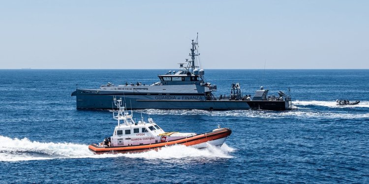 Ιταλία: Συνολικά 34 σοροί μεταναστών ανασύρθηκαν από το Λιμενικό