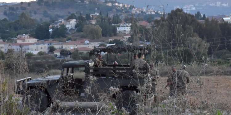 Πυρά στα σύνορα Ισραήλ-Λιβάνου – Eντείνεται η ανησυχία για το ξέσπασμα ευρύτερου πολέμου