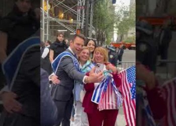 Στις ΗΠΑ ο Κασσελάκης προκειμένου να έχει επαφές με επιχειρηματίες για το ίδρυμα που συστήνει