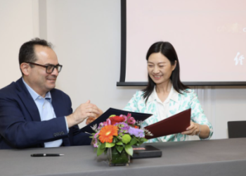 Η διορατική εμπνευση του Νικου Μανεσιωτη , η ONE VOICE και η συνεργασία με τους Κινέζους