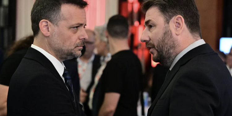 Ξεκάθαρος ο Χαρης Δουκας ζήτησε κάλπες σε 5 μήνες για την ηγεσία του ΠΑΣΟΚ – Ειρωνείες από τον αποτυχόντα Ανδρουλάκη Ξεκάθαρος ο Χαρης Δουκας ζήτησε κάλπες σε 5 μήνες για την ηγεσία του ΠΑΣΟΚ – Ειρωνείες από τον αποτυχόντα Ανδρουλάκη