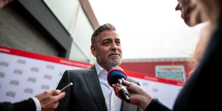 ΗΠΑ: Ο Τζορτζ Κλούνεϊ ανακοίνωσε τη στήριξή του στην Κάμαλα Χάρις