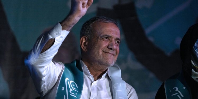 Ιράν: Νέος πρόεδρος ο Μασούντ Πεζεσκιάν Ιράν: Νέος πρόεδρος ο Μασούντ Πεζεσκιάν