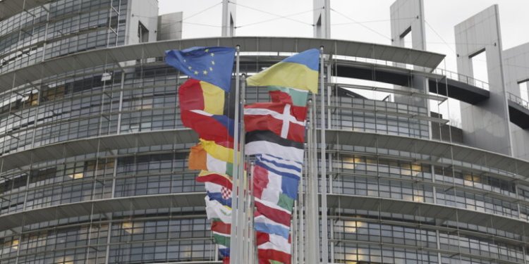 Συνάντηση του Μόνιμου Αντιπροσώπου της Ελλάδας στην ΕΕ, Πρέσβη Ι. Βράιλα με τους Έλληνες ευρωβουλευτές