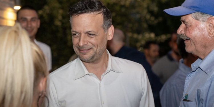 Χάρης Δούκας: Νίκησε το καρτέλ του τσιμέντου Χάρης Δούκας: Νίκησε το καρτέλ του τσιμέντου