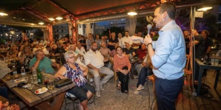 Σοκ στο στρατόπεδο Ανδρουλάκη από τον κοσμο που πήγε στην Πατρα στην συγκέντρωση του Χαρη Δουκα