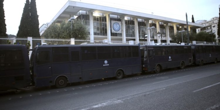 ΕΡΧΕΤΑΙ ΠΡΕΣΒΥΣ ΑΜΕΡΙΚΑΝΟΣ ΔΙΠΛΩΜΑΤΗΣ