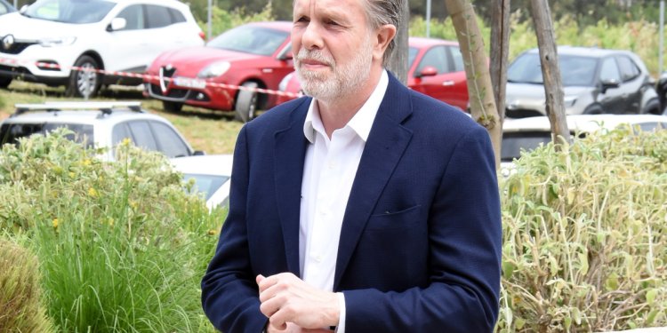 Δεν πείθει ο Γερουλάνος: Ελάχιστες οι επαφές του με στελέχη του ΠΑΣΟΚ Δεν πείθει ο Γερουλάνος: Ελάχιστες οι επαφές του με στελέχη του ΠΑΣΟΚ